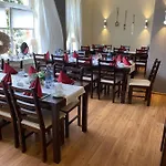 Zur Eldenburg Hotel 3*