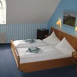 Zur Eldenburg 3*
