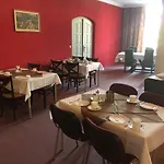 Zur Eldenburg Hotel 3*