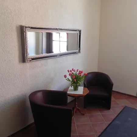 Otel Zur Eldenburg Lübz