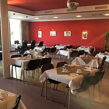 Zur Eldenburg 3*