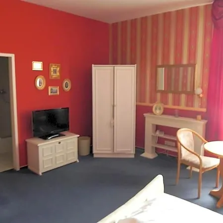 Hotel Zur Eldenburg Lubz