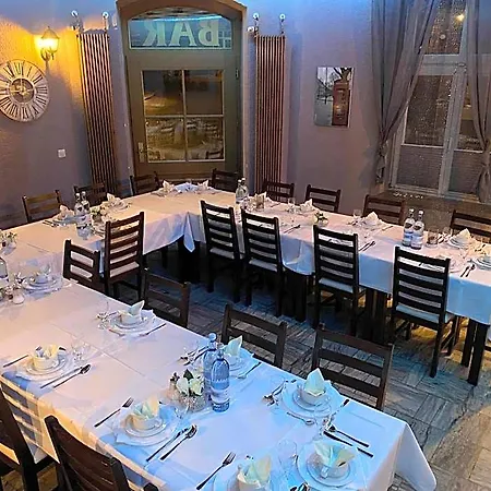 Zur Eldenburg 3*