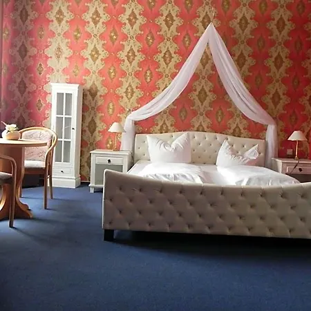 Hotel Zur Eldenburg 3*