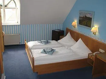 Zur Eldenburg 3*