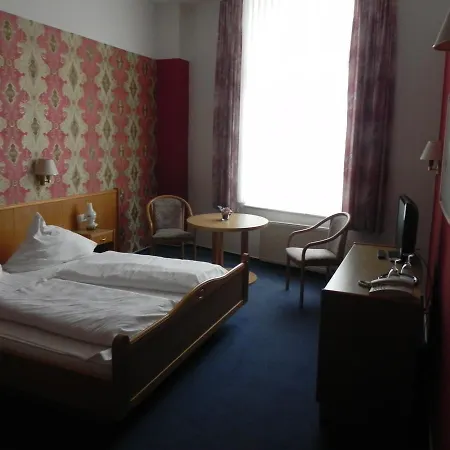 Zur Eldenburg 3* Lübz